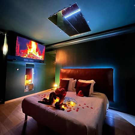Mieuxqualhotel Jacuzzi Privatif Velvet Desire Bordeaux Kültér fotó